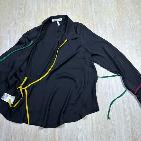 BCBGeneration Wrap Long Sleeve Femme Coquette Color Accent Tie Blouse Large - Picture 5 of 13